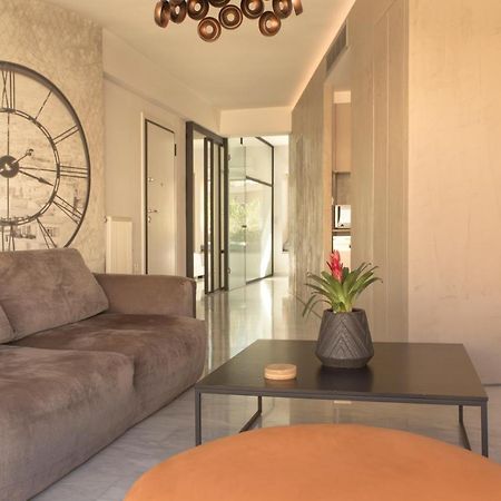 Luxury Apt With Parking-Living Stone Silver Ateny Zewnętrze zdjęcie